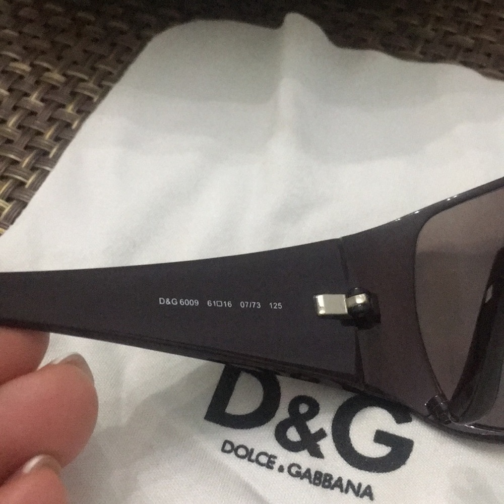 Sunglasses - Picture 4 of 6